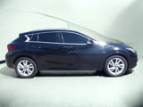 Used 2017 INFINITI QX30 Premium w/ Technology Package image 6