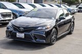 Used 2023 Toyota Camry SE image 3