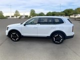 Used 2023 Kia Telluride EX w/ EX Captain's Chair Package image 4