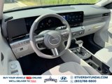 New 2025 Hyundai Kona SE image 2