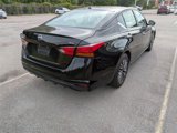 Used 2023 Nissan Altima 2.5 SV image 2