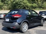 Used 2020 Nissan Kicks S image 3