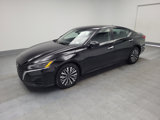 Used 2023 Nissan Altima 2.5 SV image 2