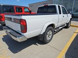 Used 2000 Nissan Frontier SE Desert Runner image 4