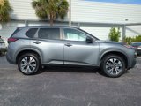 Used 2022 Nissan Rogue SV image 3