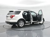 Certified 2017 Ford Explorer XLT image 5