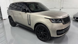 Used 2024 Land Rover Range Rover SE image 2