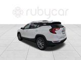 Used 2024 GMC Terrain SLT image 3
