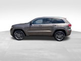 Used 2019 Jeep Grand Cherokee Laredo w/ Laredo X Package image 2