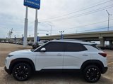 Used 2023 Chevrolet TrailBlazer LT image 2