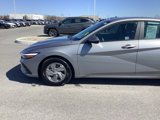 Certified 2025 Hyundai Elantra SE image 3