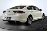 Used 2018 Buick Regal Essence image 2