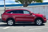 Used 2023 Kia Sorento LX image 3