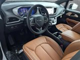 New 2025 Chrysler Pacifica Pinnacle image 3