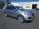 Used 2021 Ford Edge Titanium image 2