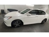 Certified 2017 Honda Accord Touring image 5