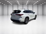 Used 2020 Toyota Highlander XLE image 5