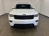 Used 2017 Jeep Grand Cherokee Altitude image 2