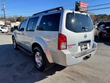 Used 2007 Nissan Pathfinder SE image 5