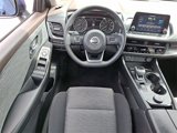 Used 2023 Nissan Rogue SV image 2