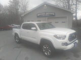 Used 2017 Toyota Tacoma Limited image 3
