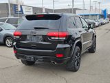 Used 2017 Jeep Grand Cherokee Altitude image 3