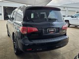 Used 2017 INFINITI QX80 4WD w/ Deluxe Technology Package image 4