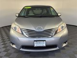 Used 2017 Toyota Sienna LE image 3