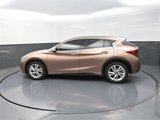 Used 2018 INFINITI QX30 Premium image 4