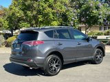 Used 2017 Toyota RAV4 SE image 5