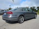 Used 2019 Volkswagen Passat 2.0T SE R-Line image 5