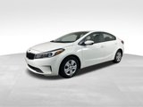 Used 2017 Kia Forte LX image 2