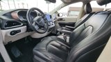 Used 2017 Chrysler Pacifica Touring-L w/ Tire & Wheel Group image 4