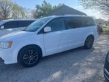 Used 2017 Dodge Grand Caravan SXT image 3