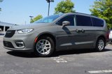 Used 2022 Chrysler Pacifica Touring-L image 2