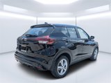 Used 2021 Nissan Kicks S image 3