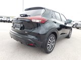 Used 2021 Nissan Kicks SV image 2
