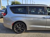 Used 2020 Chrysler Pacifica Touring-L w/ S Appearance Package image 3