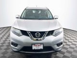 Used 2016 Nissan Rogue SV image 2