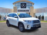 Used 2019 Toyota Highlander XLE image 6