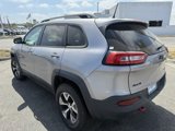 Used 2018 Jeep Cherokee Trailhawk image 4