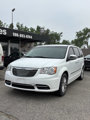 Used 2015 Chrysler Town & Country Touring-L w/ Driver Convenience Group image 2