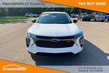 Used 2025 Chevrolet Trax RS w/ Sunroof Package image 2