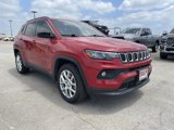 Used 2023 Jeep Compass Latitude image 2