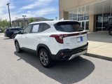 Used 2024 Kia Seltos S image 2