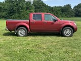 Used 2016 Nissan Frontier SV image 2