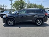 Used 2017 Toyota Highlander XLE image 5