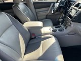 Used 2013 Toyota Highlander Plus image 4