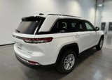 New 2025 Jeep Grand Cherokee Laredo image 5