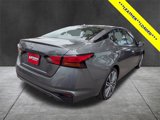 Used 2023 Nissan Altima 2.5 SL image 3
